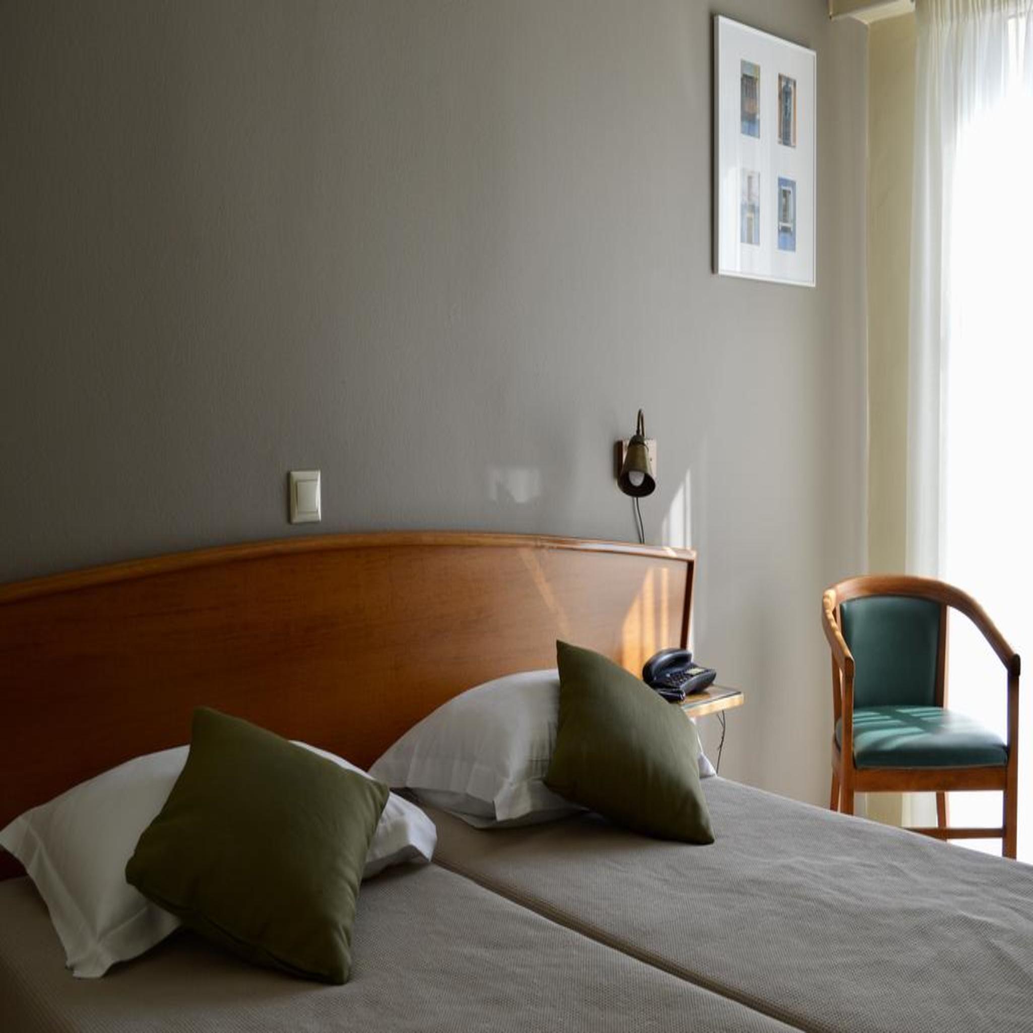 Otel Evripides 2*
