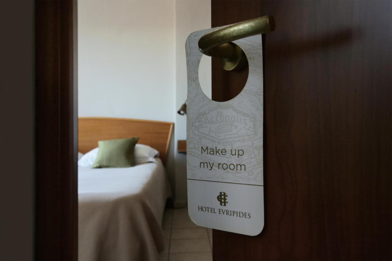 Otel Evripides 2*